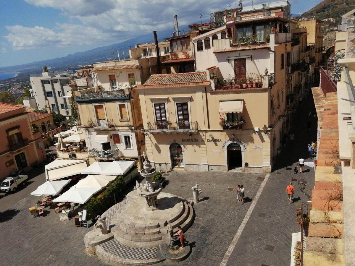 Aly Art Apartment Taormina Duomo, Gulf & Etna View Kültér fotó
