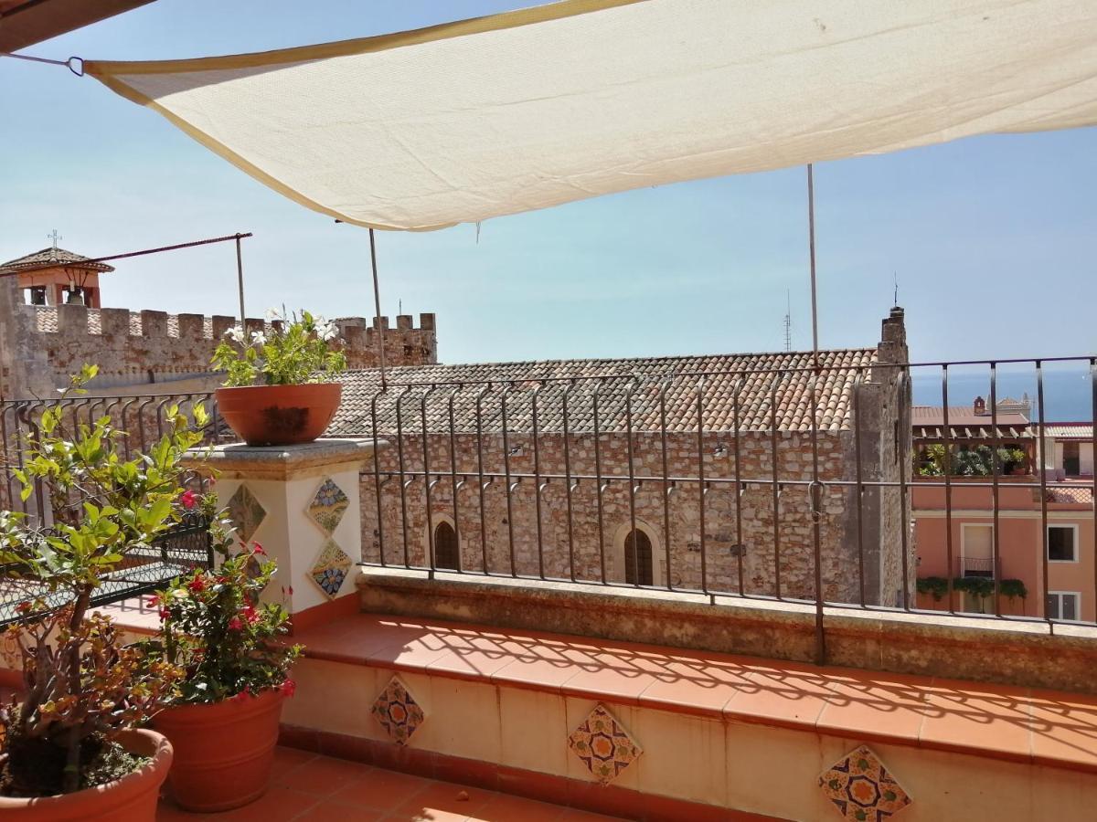 Aly Art Apartment Taormina Duomo, Gulf & Etna View Kültér fotó