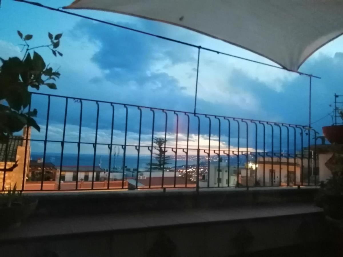 Aly Art Apartment Taormina Duomo, Gulf & Etna View Kültér fotó
