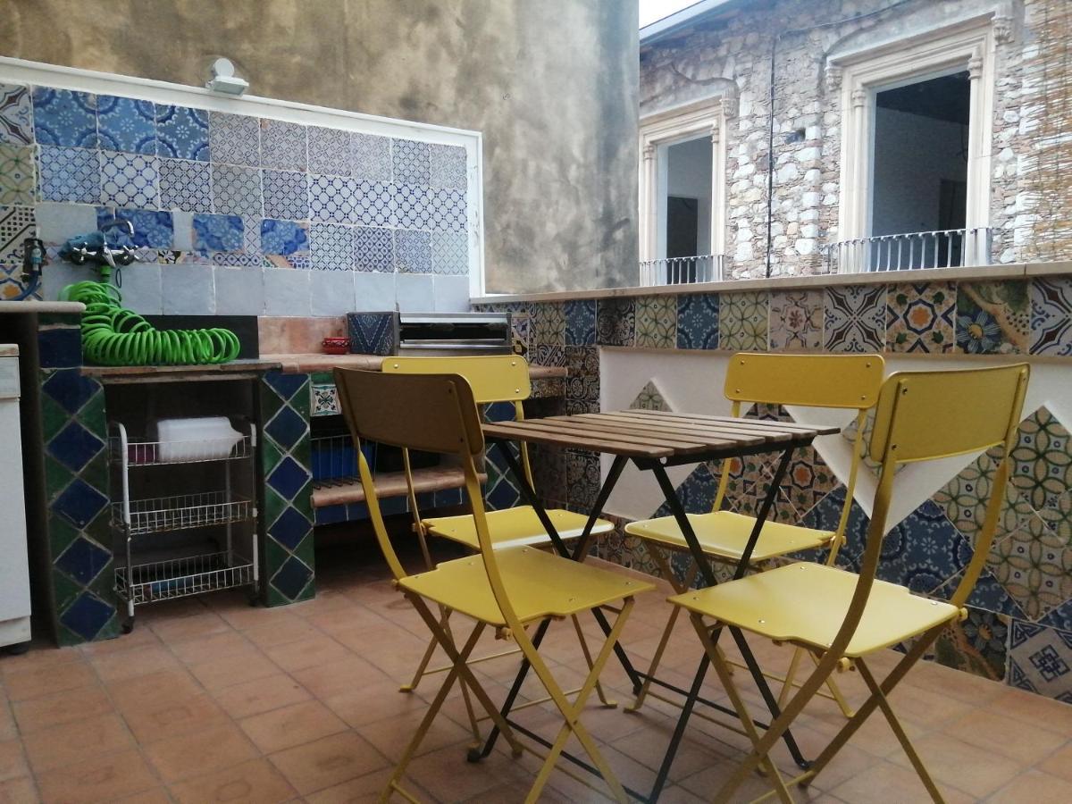 Aly Art Apartment Taormina Duomo, Gulf & Etna View Kültér fotó