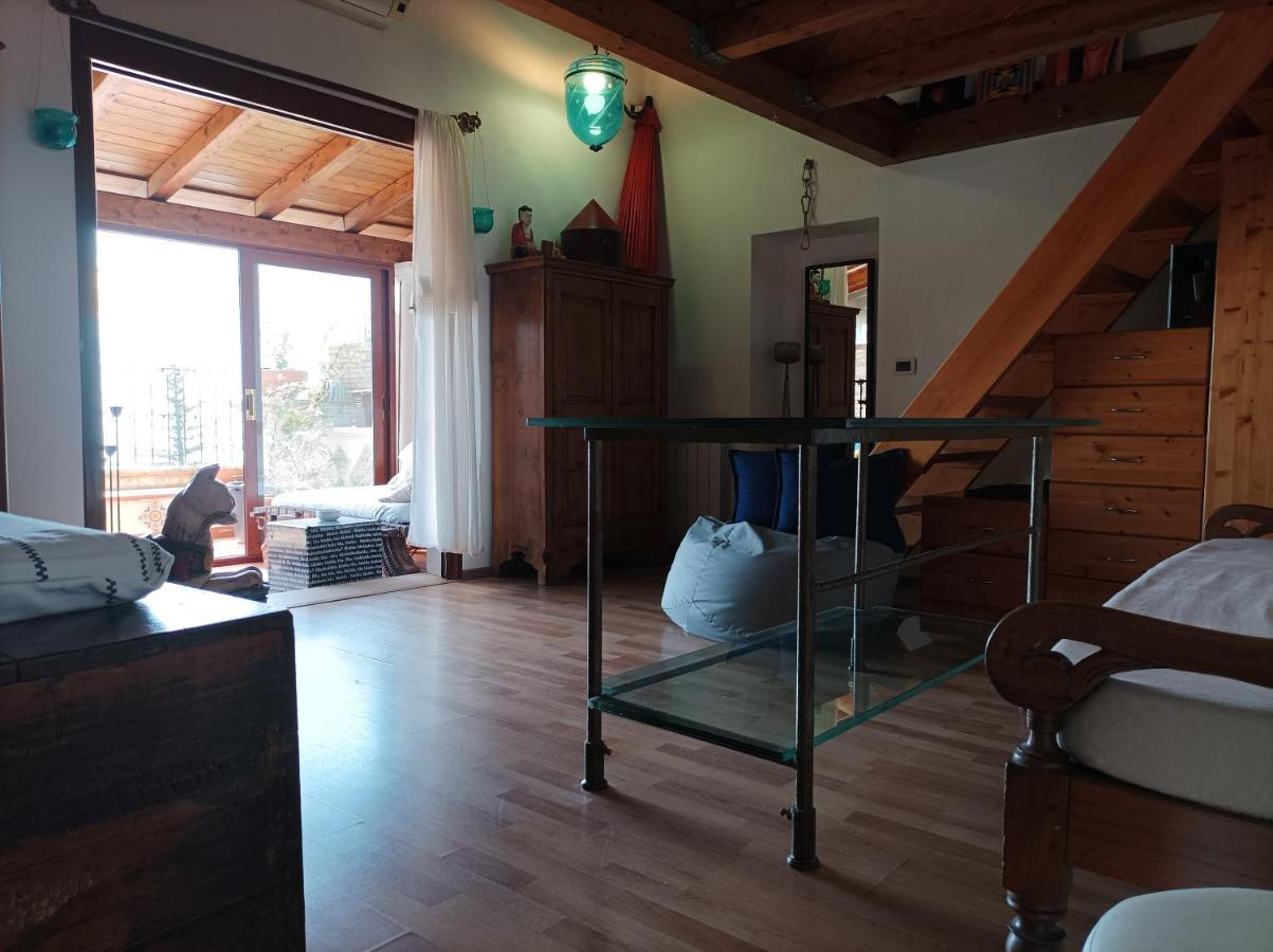 Aly Art Apartment Taormina Duomo, Gulf & Etna View Kültér fotó
