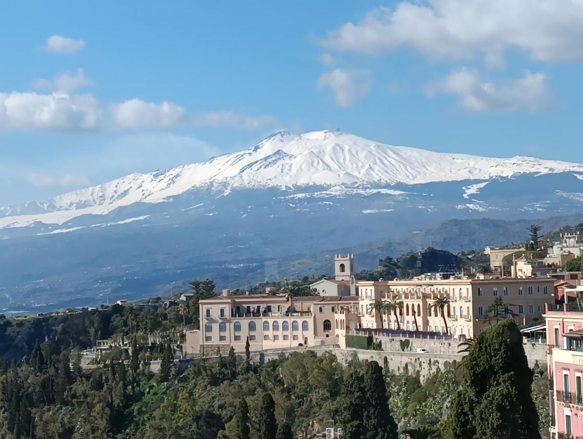Aly Art Apartment Taormina Duomo, Gulf & Etna View Kültér fotó