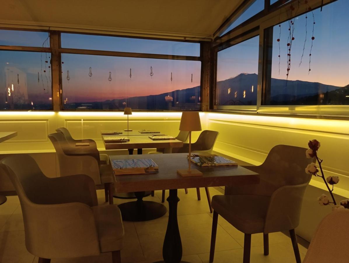 Aly Art Apartment Taormina Duomo, Gulf & Etna View Kültér fotó